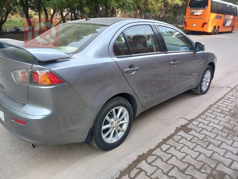 Mitsubishi Lancer EX
